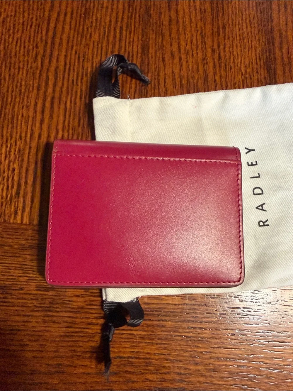 RADLEY LONDON Pink Card Holder with Gold Dog Logo